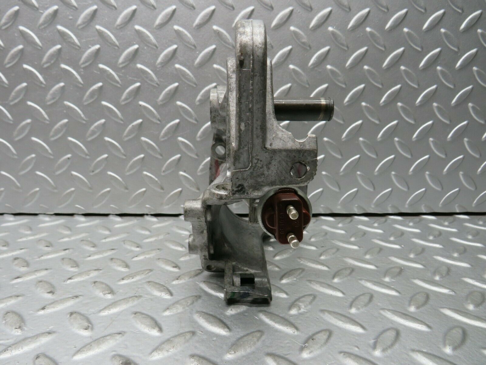 22139 Mercedes-Benz S123 280TE Wagon Brake Pedal Bracket 1232900219