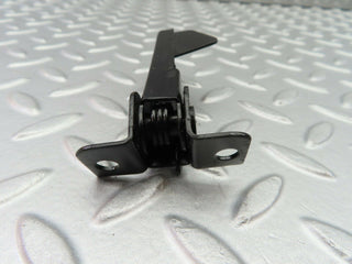 7061 Mercedes-Benz C107 350SLC Coupe Bonnet Safety Latch