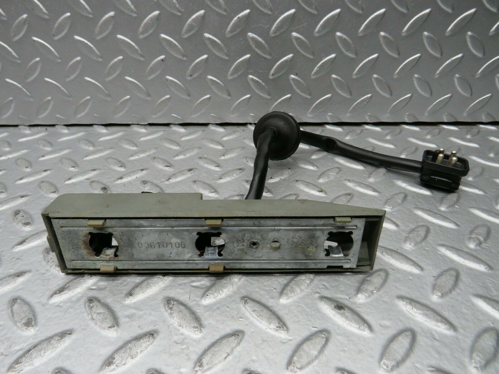 22102 Mercedes-Benz S123 280TE Tail Light Bulb Holder Right Side UL03610106