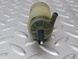 33918 Mercedes-Benz W124 260E Windscreen Washer Pump VDO