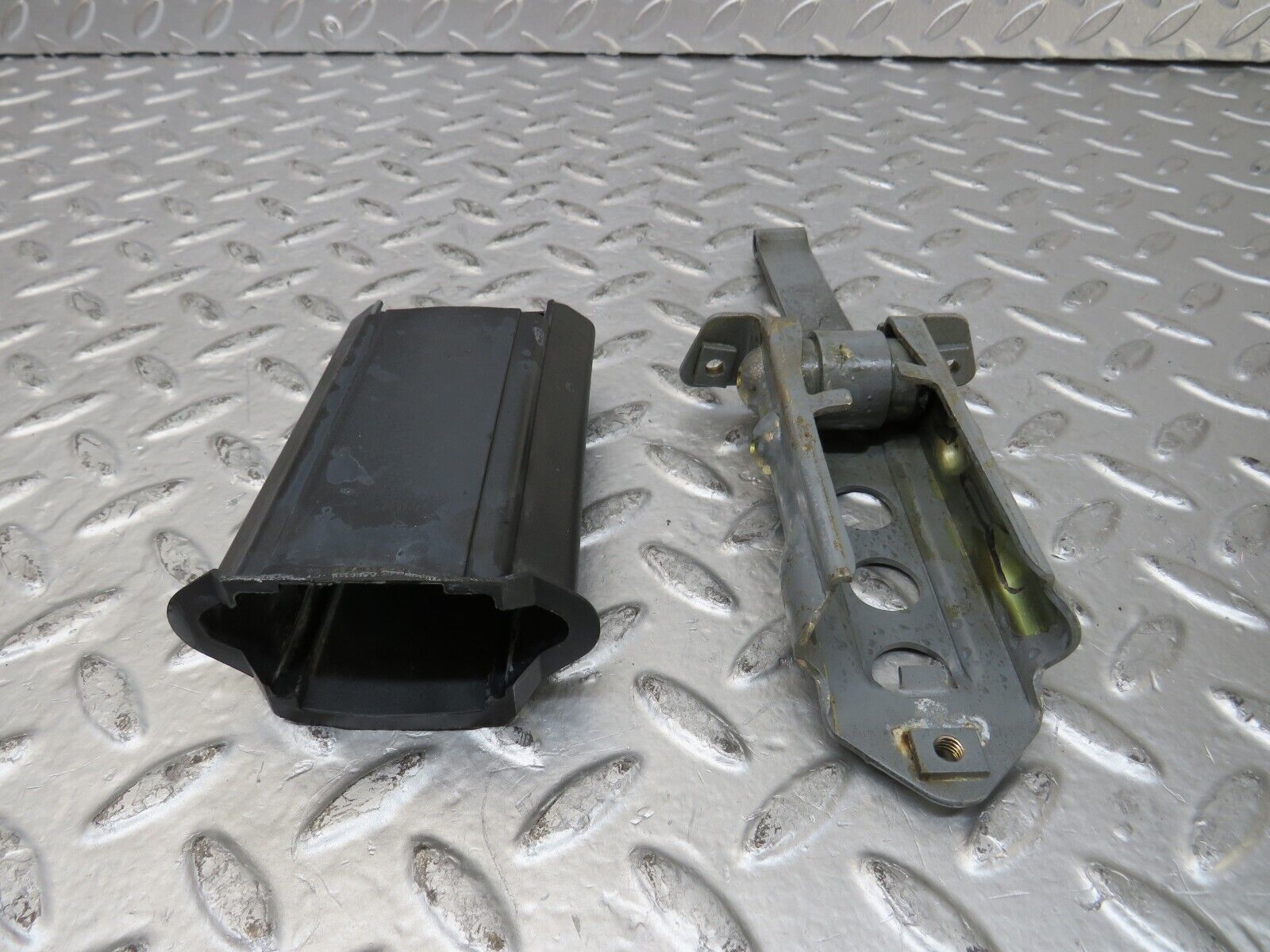 26452 Mercedes-Benz C124 220CE Coupe Door Safety Check Strap Left Side