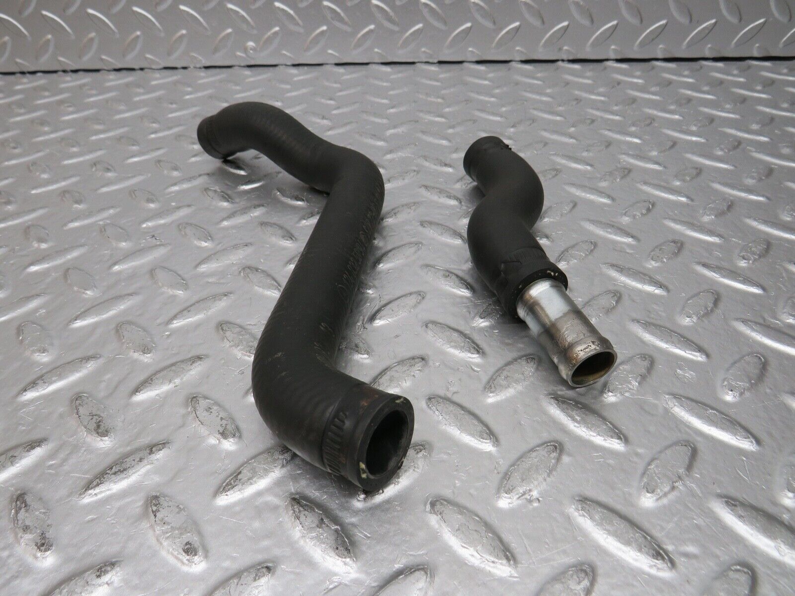 30493 Mercedes-Benz W124 230E Water Cooling Hose Pipe 1248329094