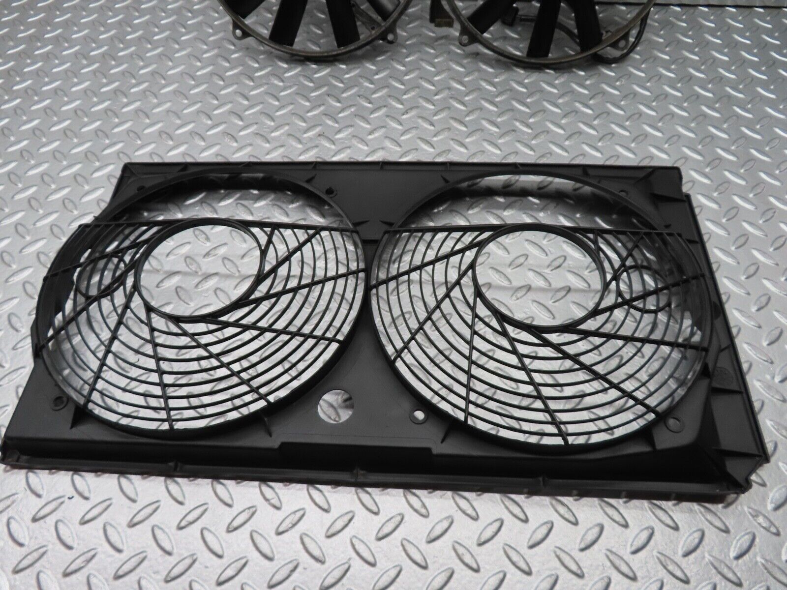 20076 Mercedes-Benz R129 300SL Coupe Radiator Cooling Fan 1295051055
