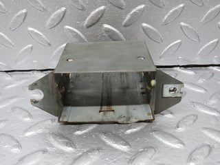 40332 Mercedes-Benz W110 230 Ashtray Frame