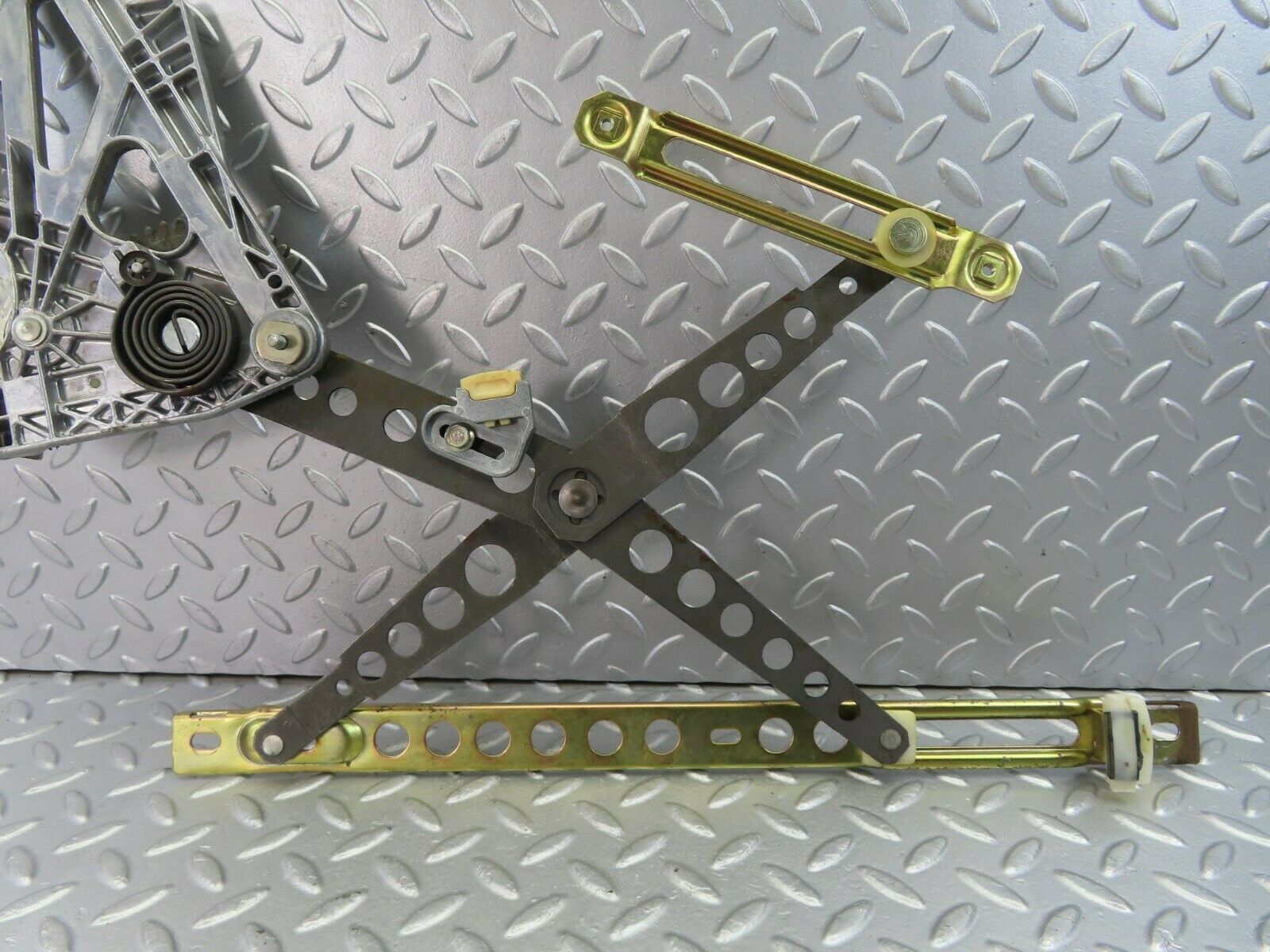 10708 Mercedes-Benz W123 230E Front Left Power Window Regulator 1237202746