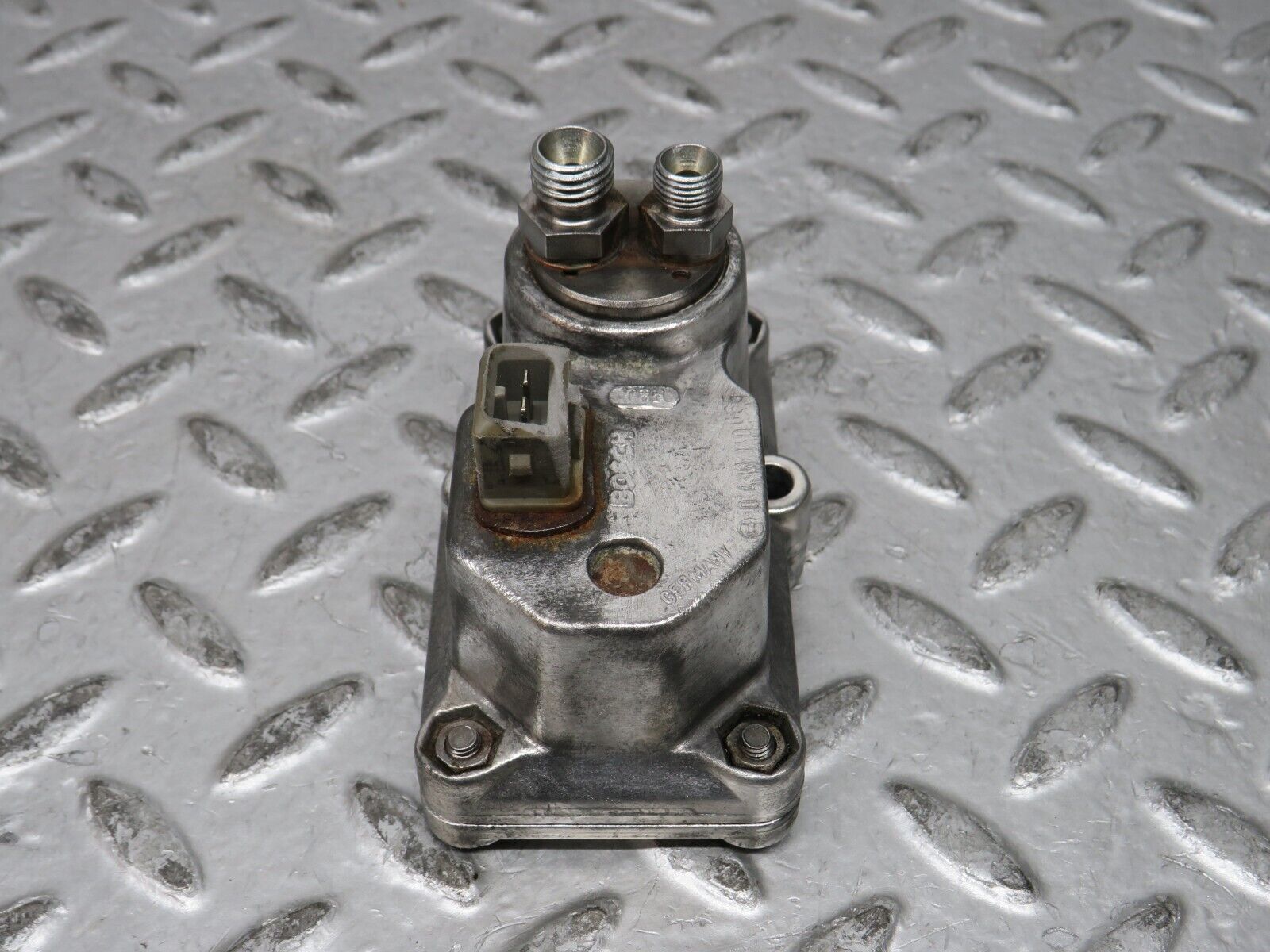 28702 Mercedes-Benz W123 230E Warm Up Regulator Bosch 0438140065