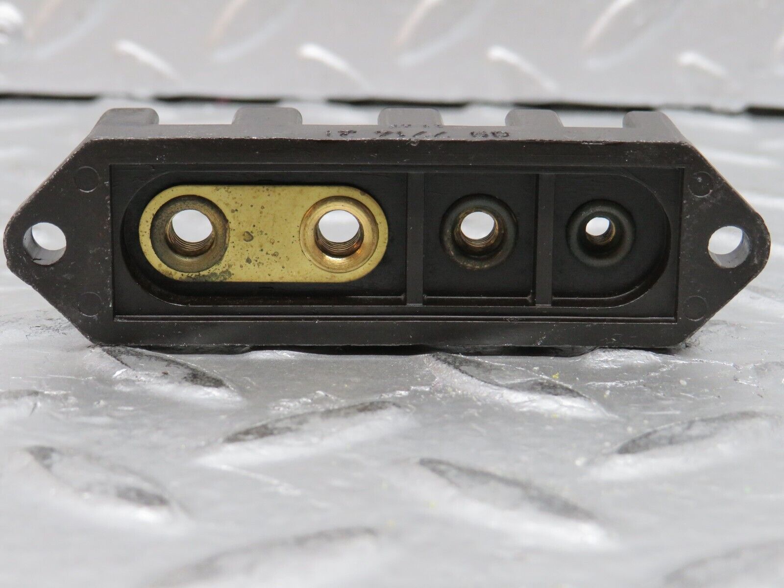 27976 Mercedes-Benz W123 280E Cable Wire Connector