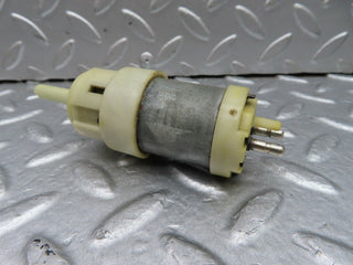 W123 windscreen washer pump used OEM