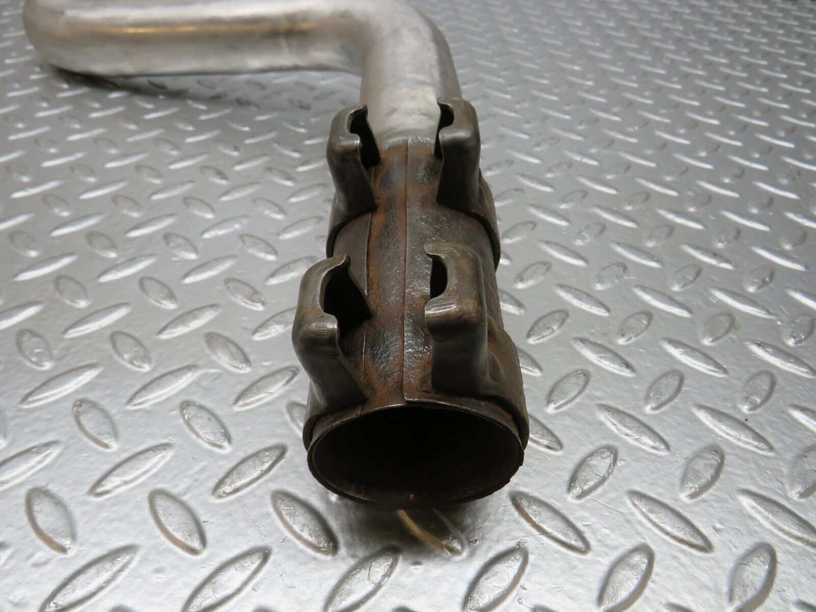 31318 Mercedes-Benz S124 220TE Wagon Exhaust Rear Silencer Pipe