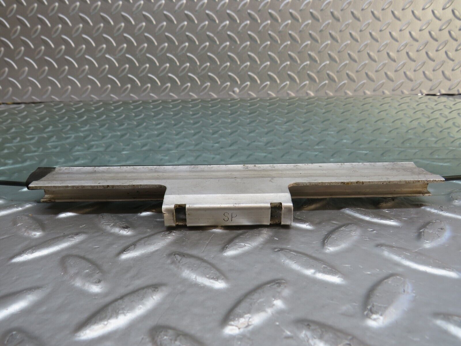 29260 Mercedes-Benz W124 230E Rear Right Door Window Glass