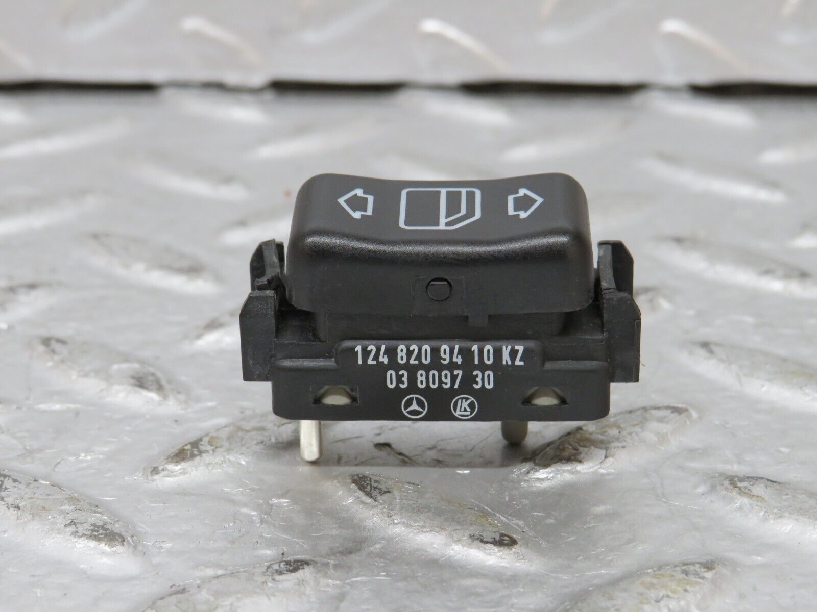 26410 Mercedes-Benz C124 220CE Electric Window Switch Right 1248209410