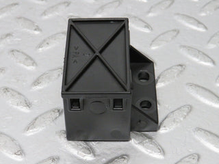 33458 Mercedes-Benz W202 C180 Cable Wire Connector 2025460941