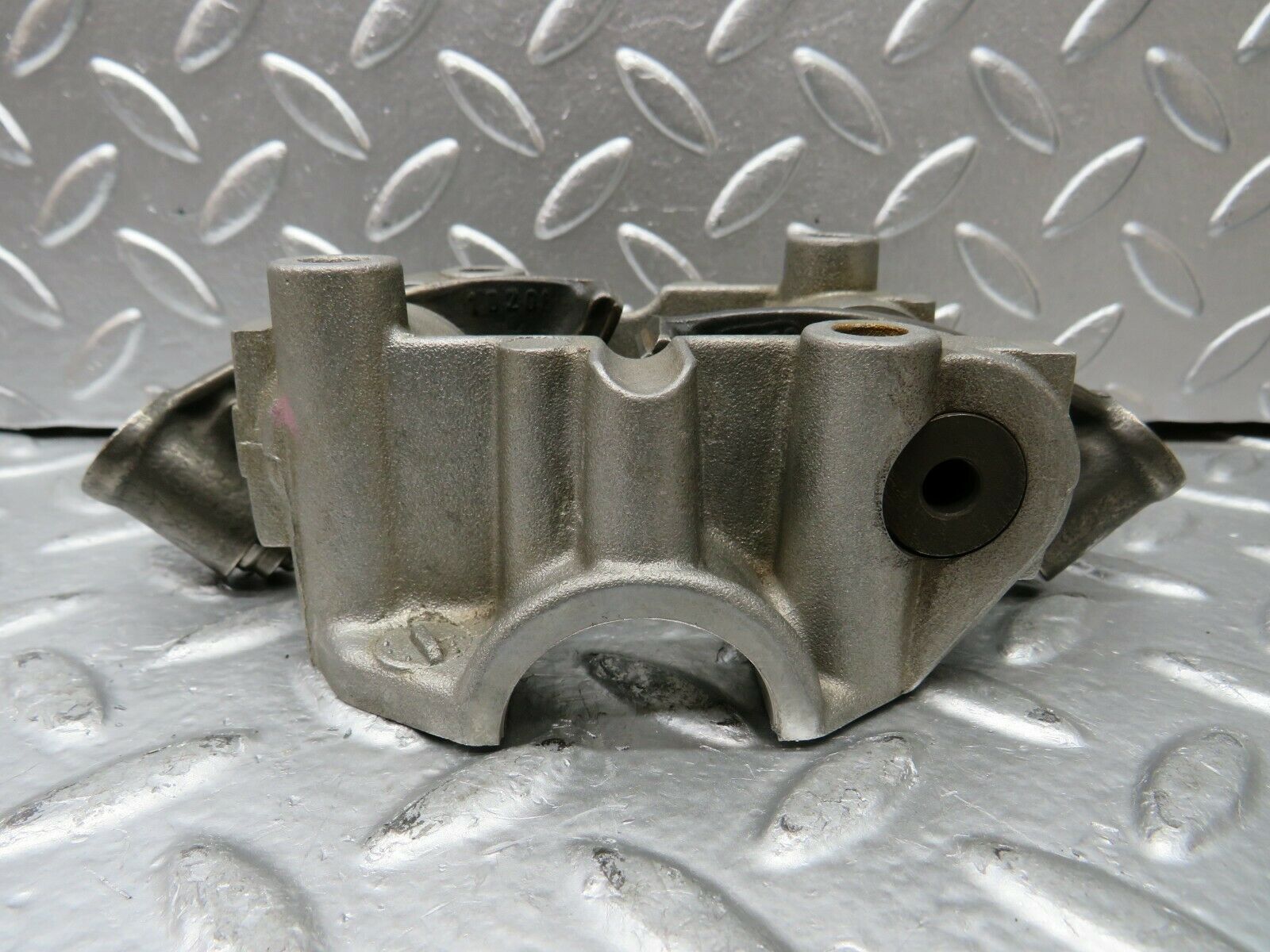 23072 Mercedes-Benz C123 230CE Coupe Rocker Arms Camshaft Bearing Block 1020512110