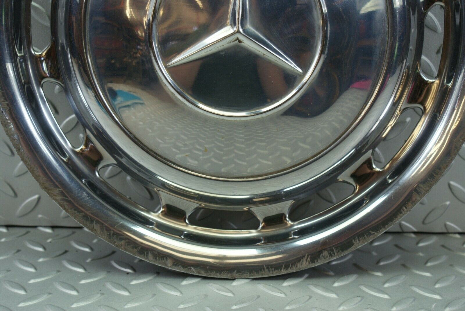 3140 Mercedes-Benz C107 350SLC Coupe Coupe Wheel Trim Hub Cap 14