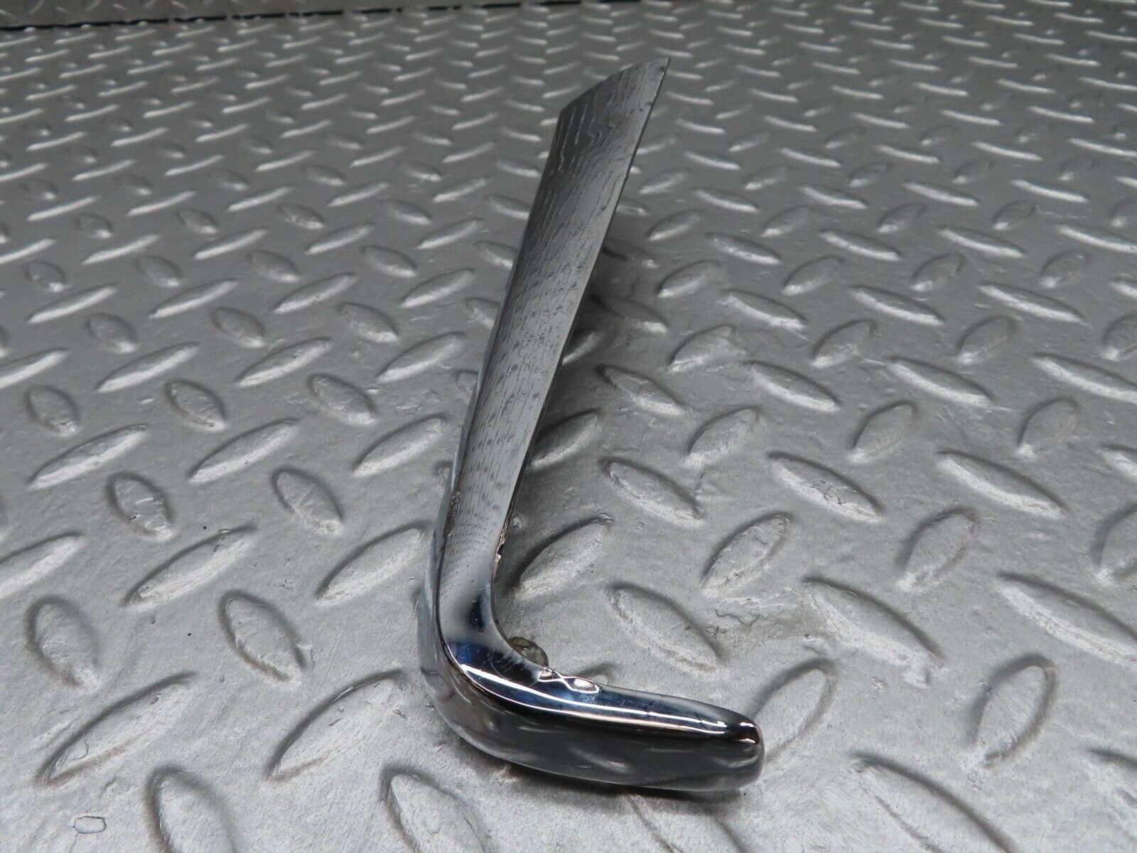 12705 Mercedes-Benz W111 Rear Left Fender Wing Tail Chrome Trim 1116900379