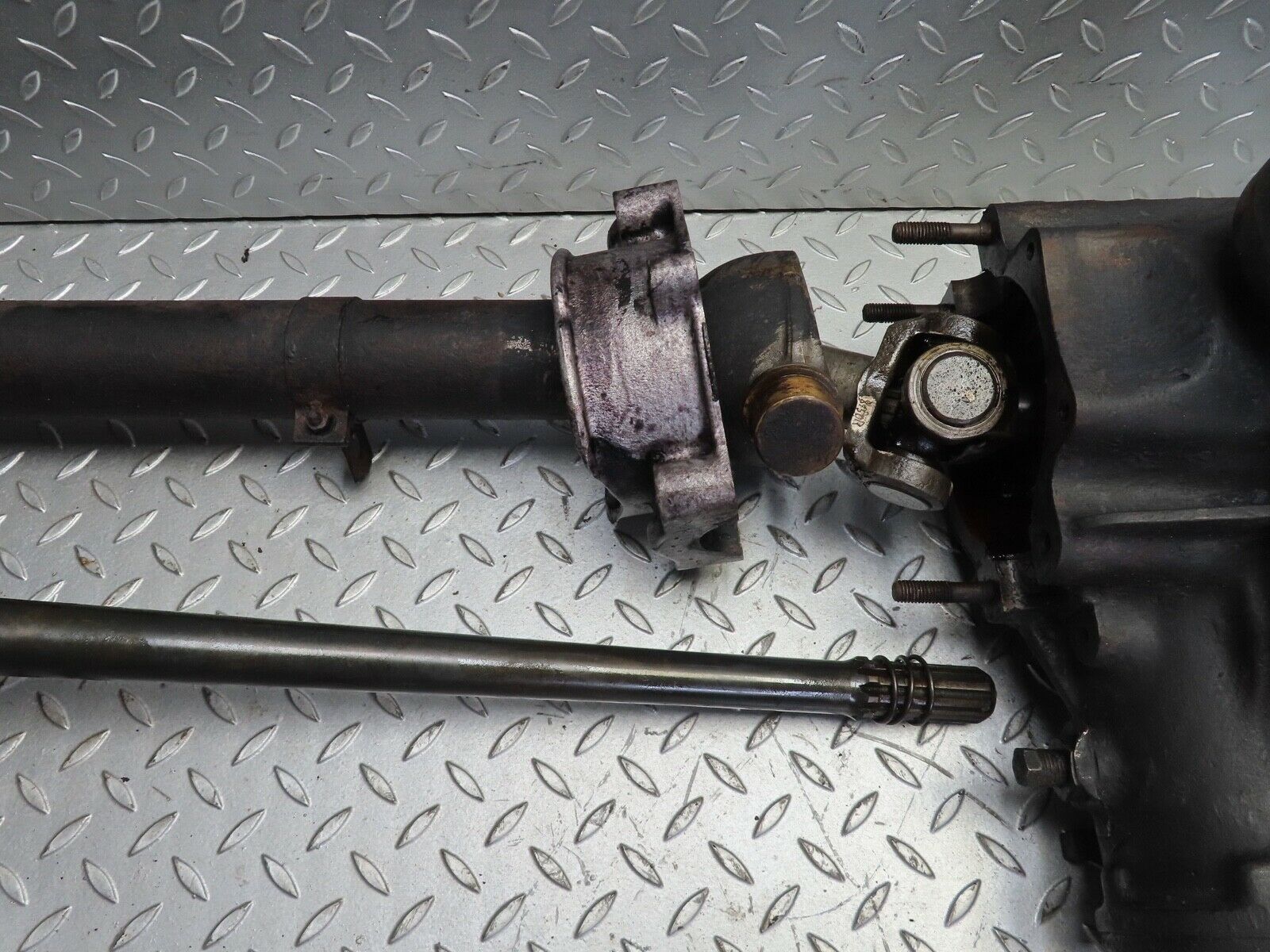 19025 Mercedes-Benz W120 Ponton Rear Axle With Differential 3.89 1203510377