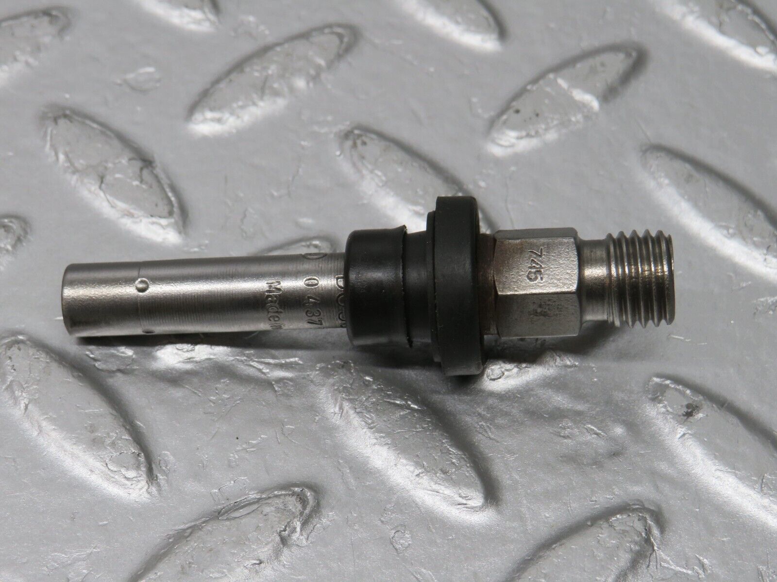 32708 Mercedes-Benz S124 300TE Wagon Fuel Injector Bosch 0437502010