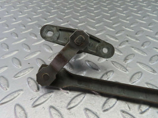 9720 Mercedes-Benz C123 280CE Coupe Windscreen Wiper Linkage