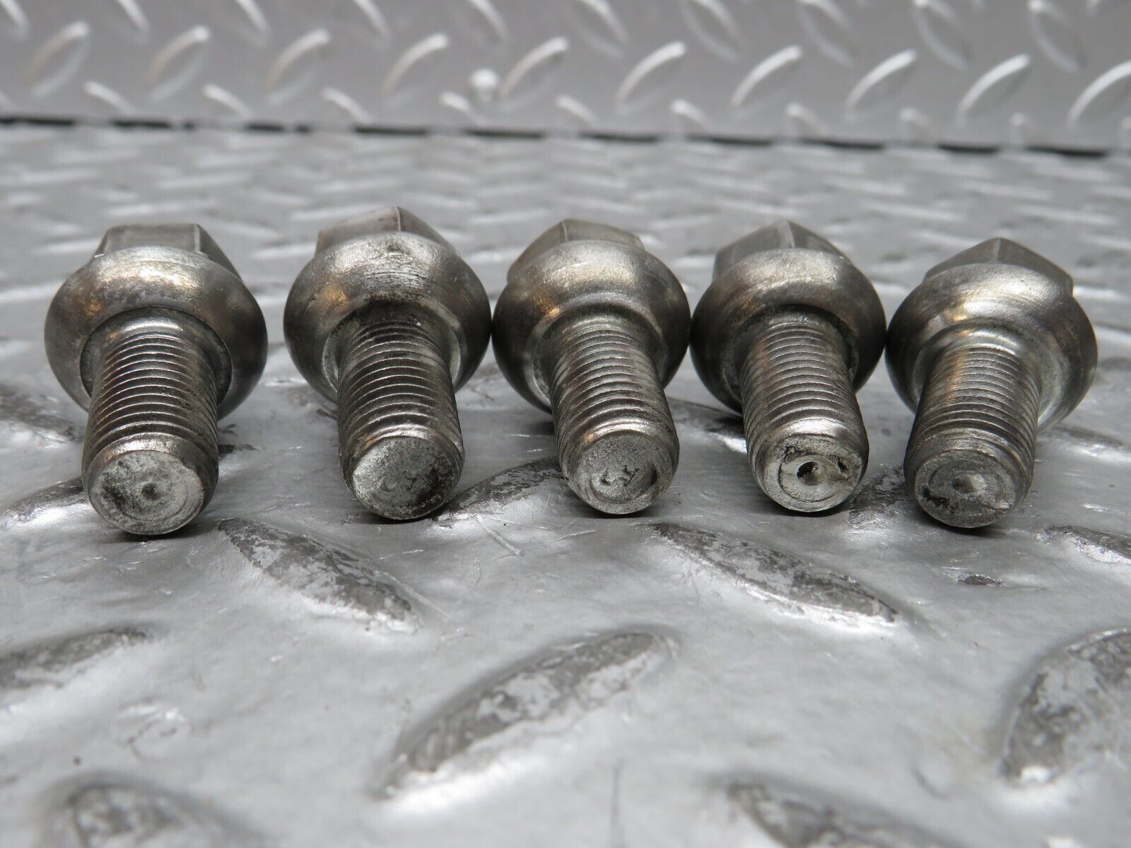 28546 Mercedes-Benz 5x Steel Wheel Lug Bolt M12x1.5