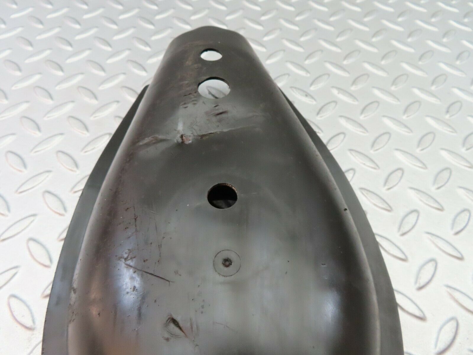 5937 Mercedes-Benz W124 230E Rear Control Arm Cover Pair 1293520188
