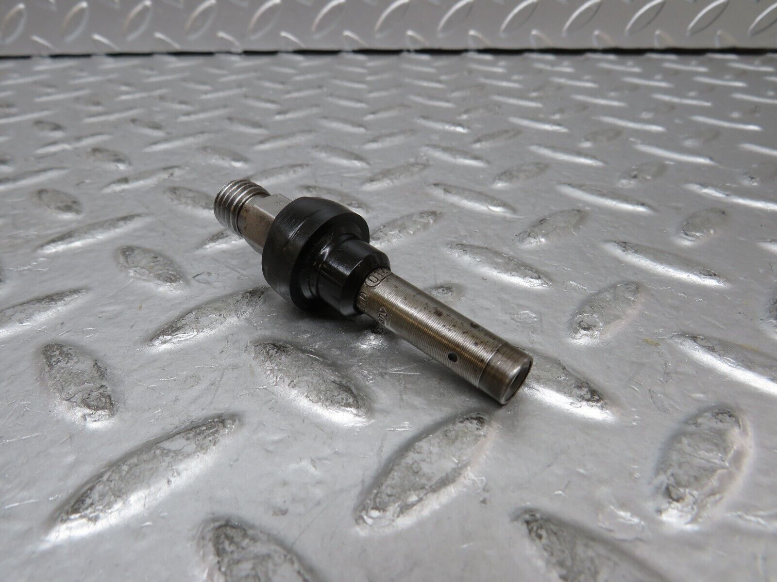 27427 Mercedes-Benz W123 280E Fuel Injector Bosch 0437502010