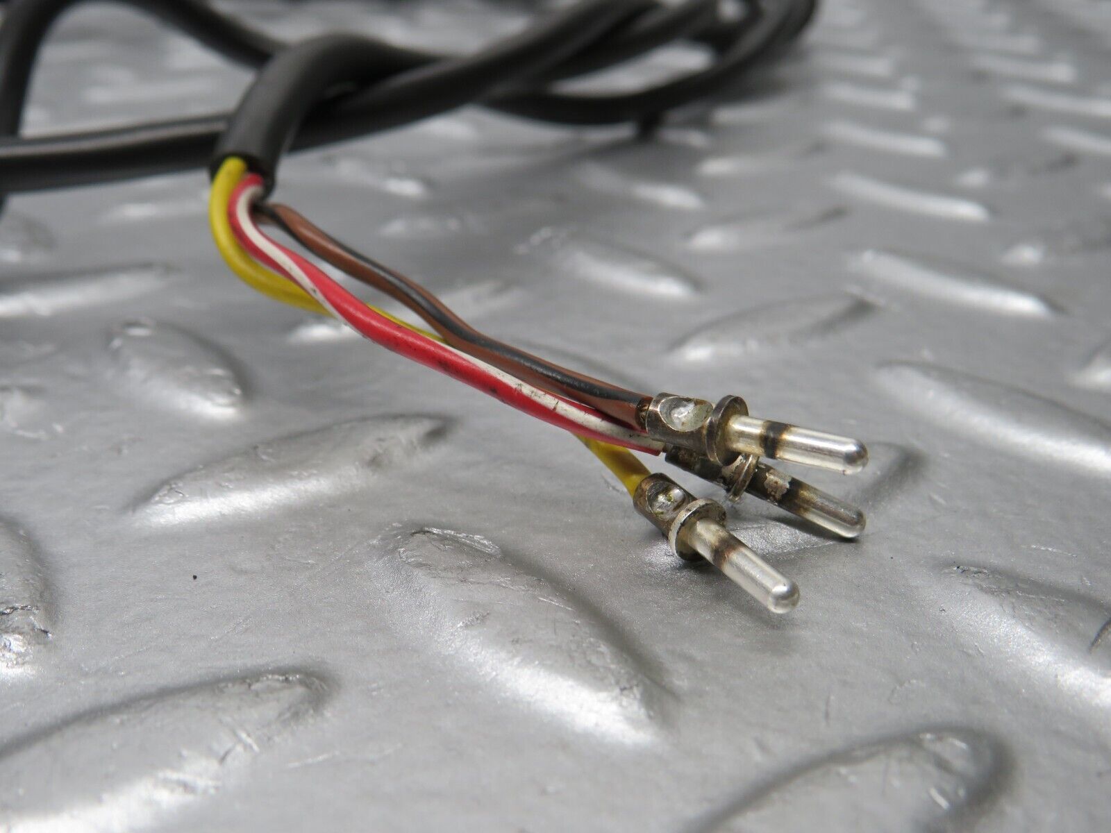 31522 Mercedes-Benz S124 220TE Wagon Tailgate Wire 1245409713 1245408409