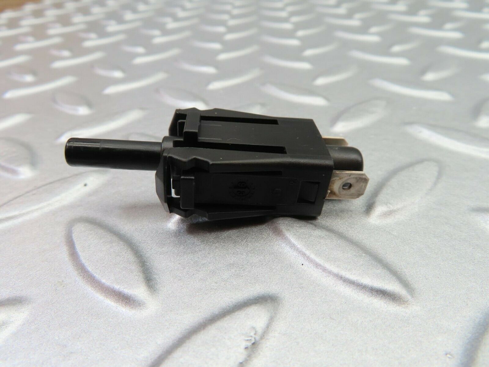 6509 Mercedes-Benz S124 E220 Wagon Door Contact Switch 0015458714