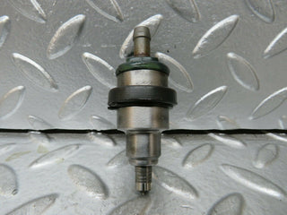 W114 fuel injector used OEM