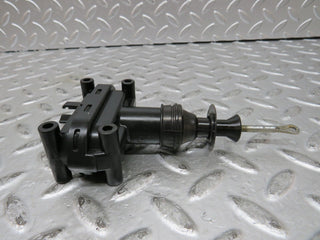 W124 Wagon door lock vacuum actuator rear right used OEM