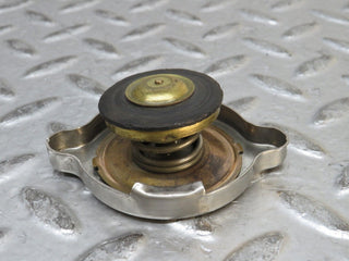 28790 Mercedes-Benz W123 230E Radiator Cap 1235010015