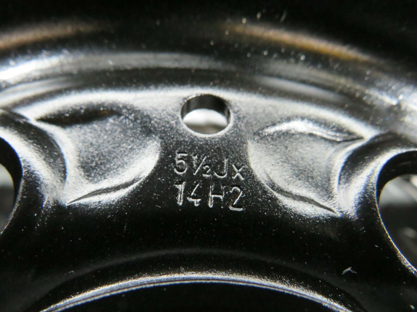 22183 Mercedes-Benz Steel Wheel 5.5Jx14H2 ET30 5x112 1234000302