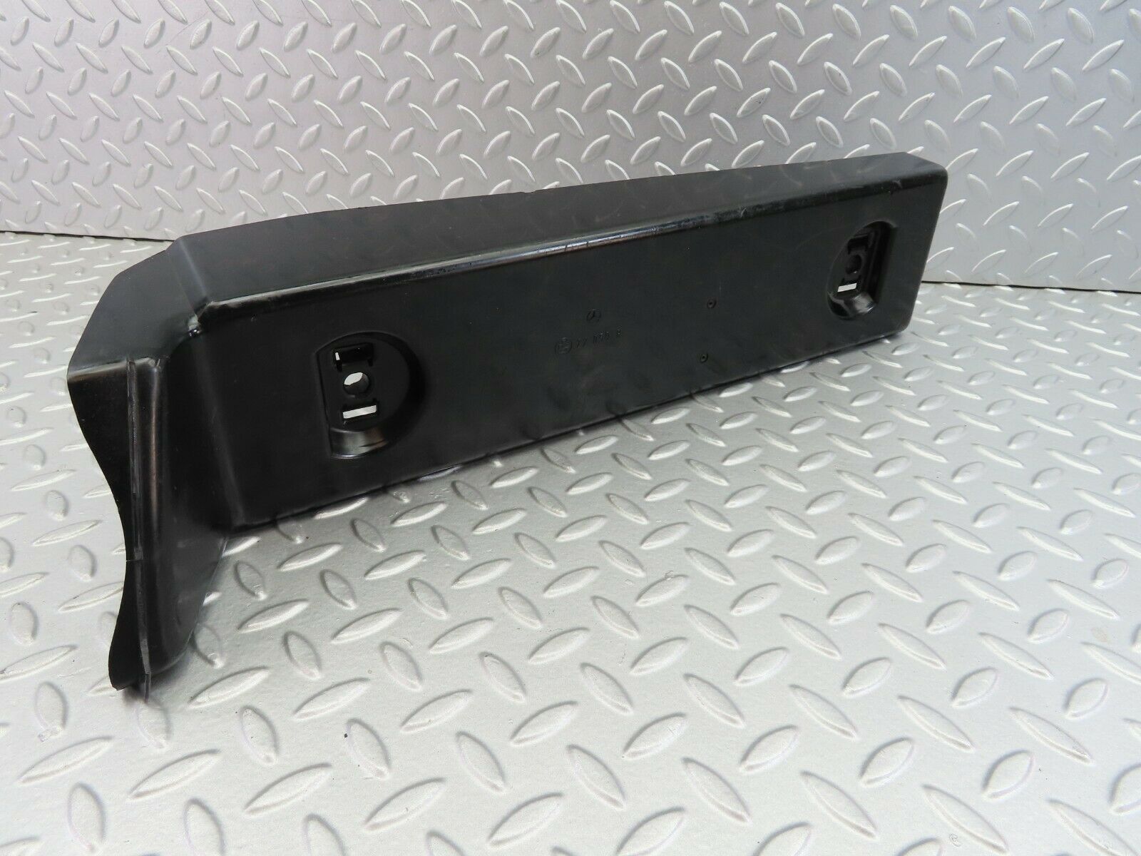 7338 Mercedes-Benz W116 450SE Right Tail Light Cover Bulb Holder