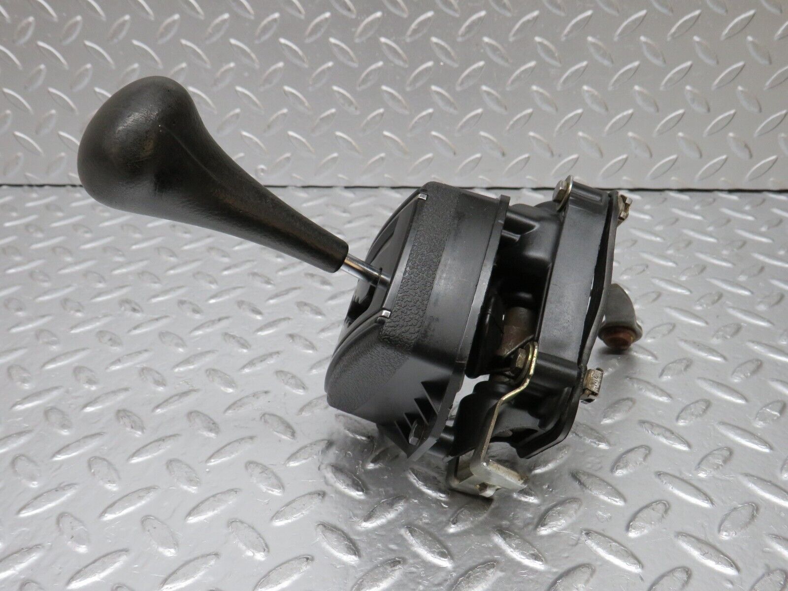 0134 Mercedes-Benz W116 350SE Automatic Gear Shift Selector