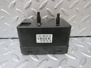 35221 Mercedes-Benz W221 Central Locking Pump 2218000248 2218000035 2218000018