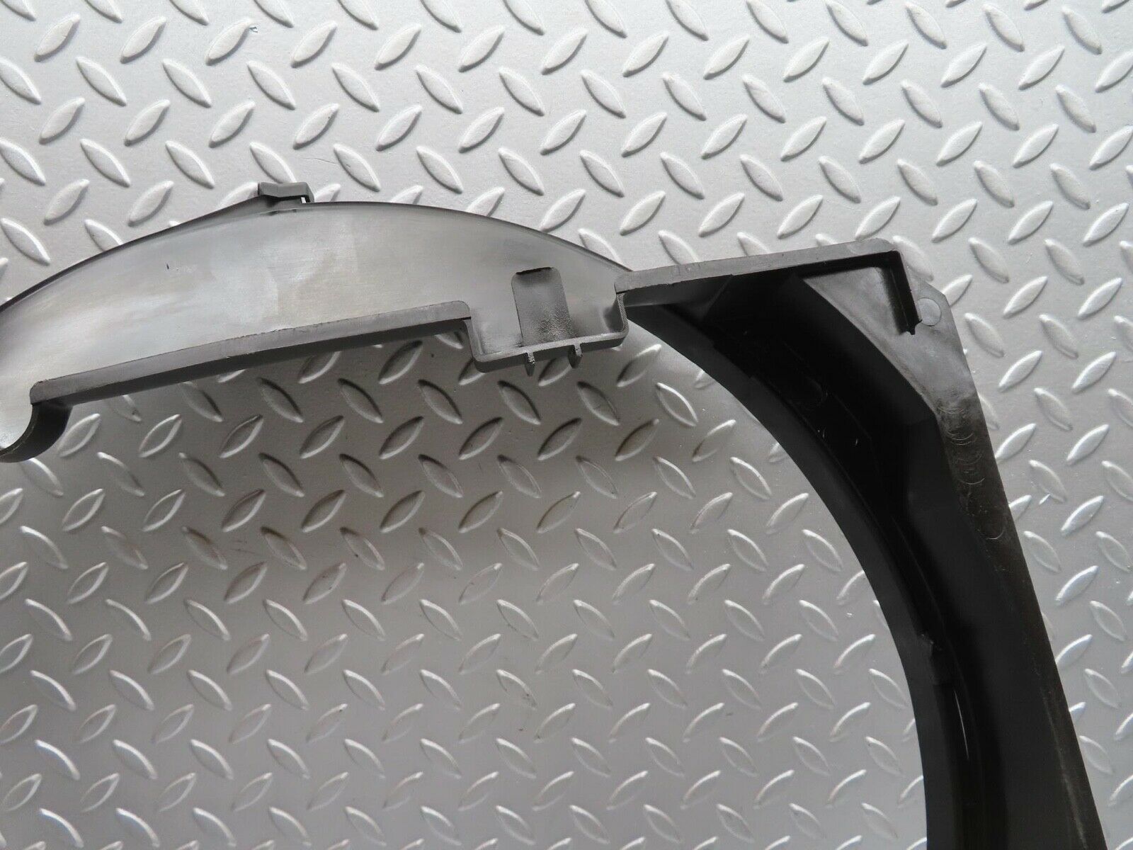 12037 Mercedes-Benz R129 300SL Coupe Radiator Fan Shroud 1295050055