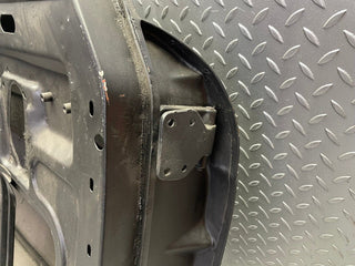 W120 Ponton front left door used OEM