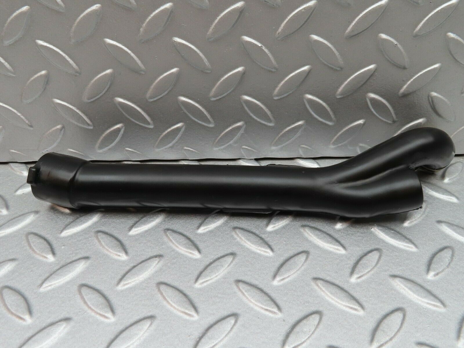 5047 Mercedes-Benz R107 350SL Coupe Air Intake Breather Hose 1160940682