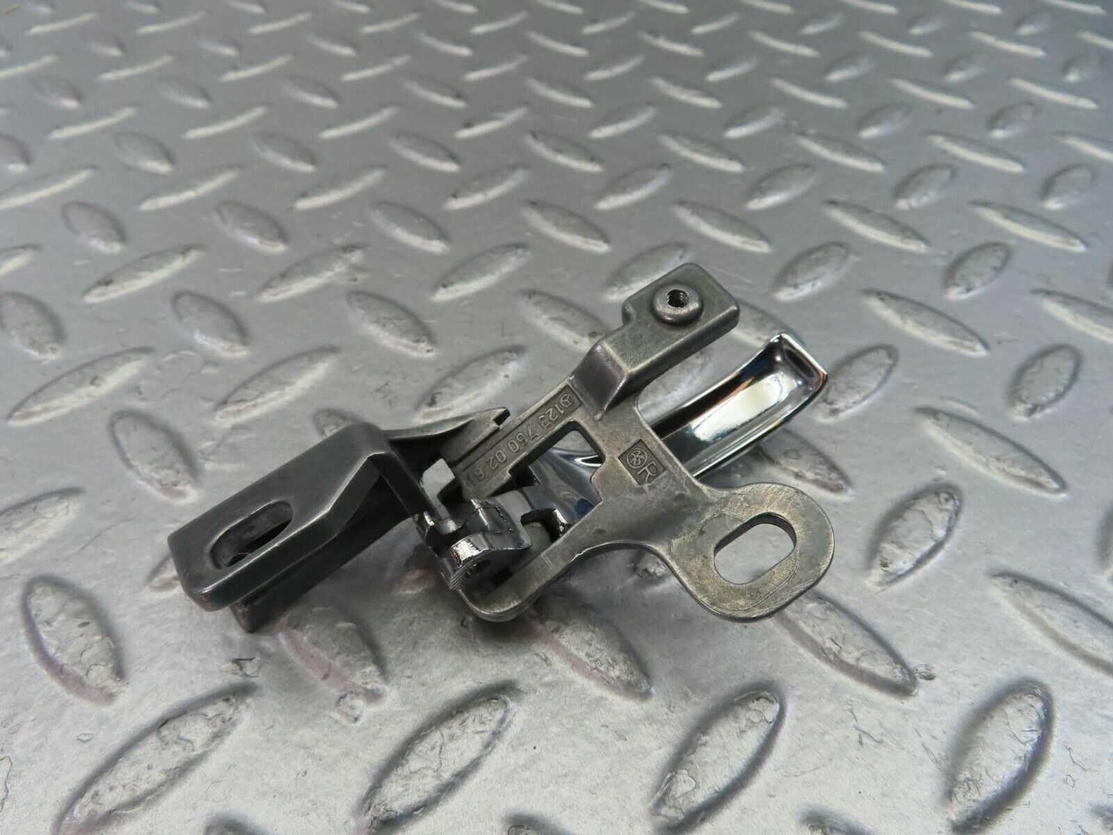 10759 Mercedes-Benz W123 230E Right Interior Door Handle 1237600261