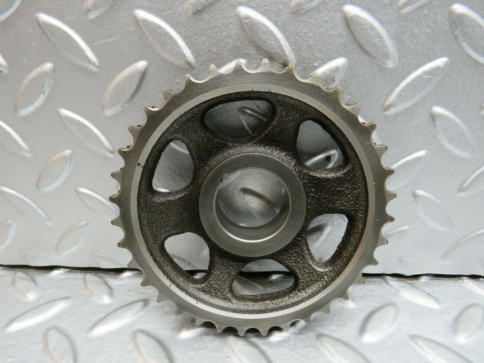 22261 Mercedes-Benz S123 280TE Wagon Timing Gear 1160770312