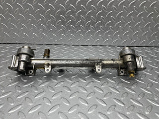 33400 Mercedes-Benz W202 C180 Fuel Injector Rail 11107845