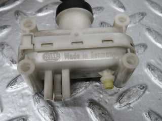 31640 Mercedes-Benz W201 190LE 1.8L Door Lock Vacuum Actuator Rear Left