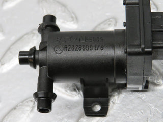 33482 Mercedes-Benz W202 C180 Heater Control Vacuum Valve 2028000178