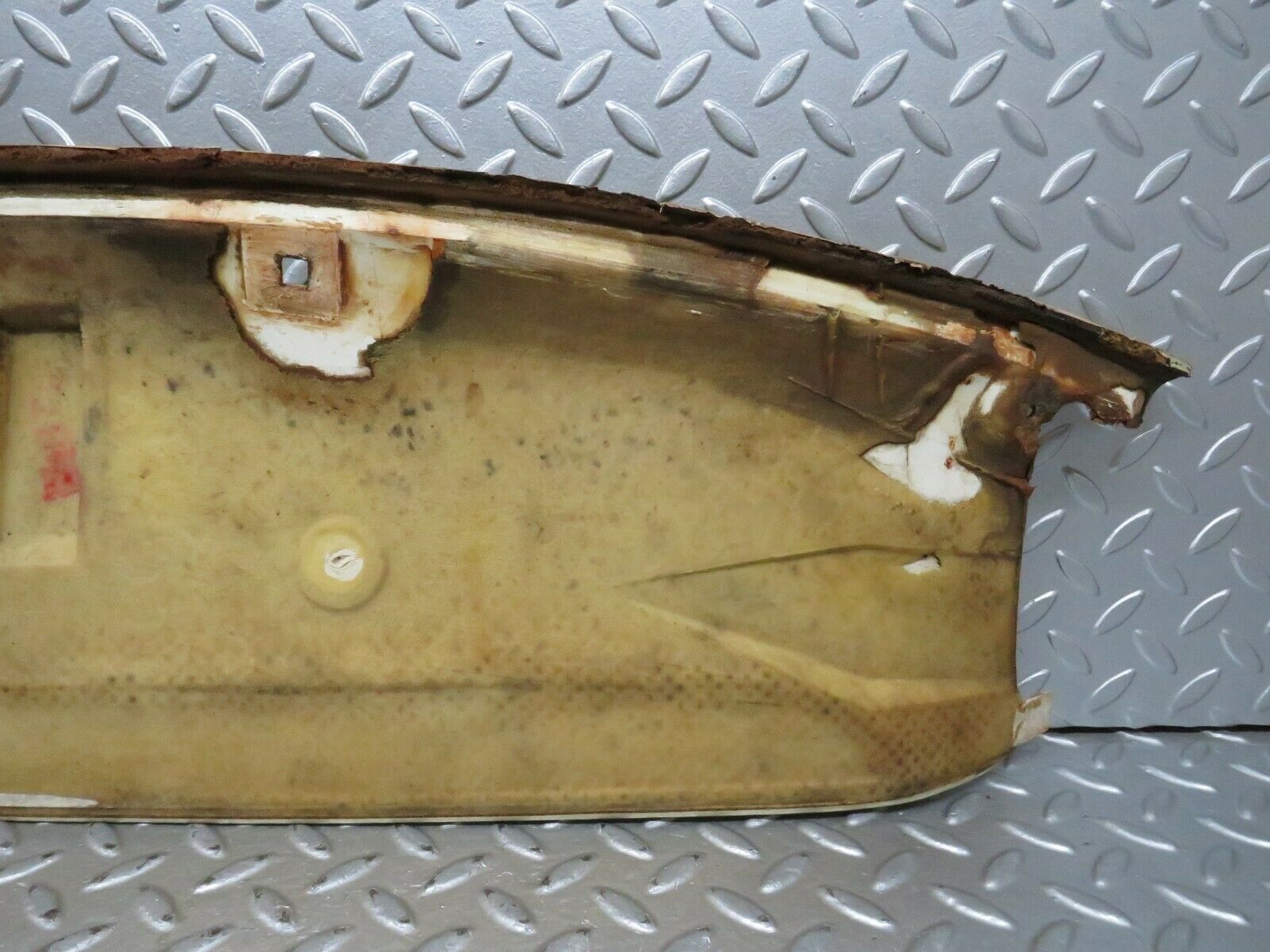 23743 Mercedes-Benz C107 450SLC Coupe Headlining Roof Panel Front Cream