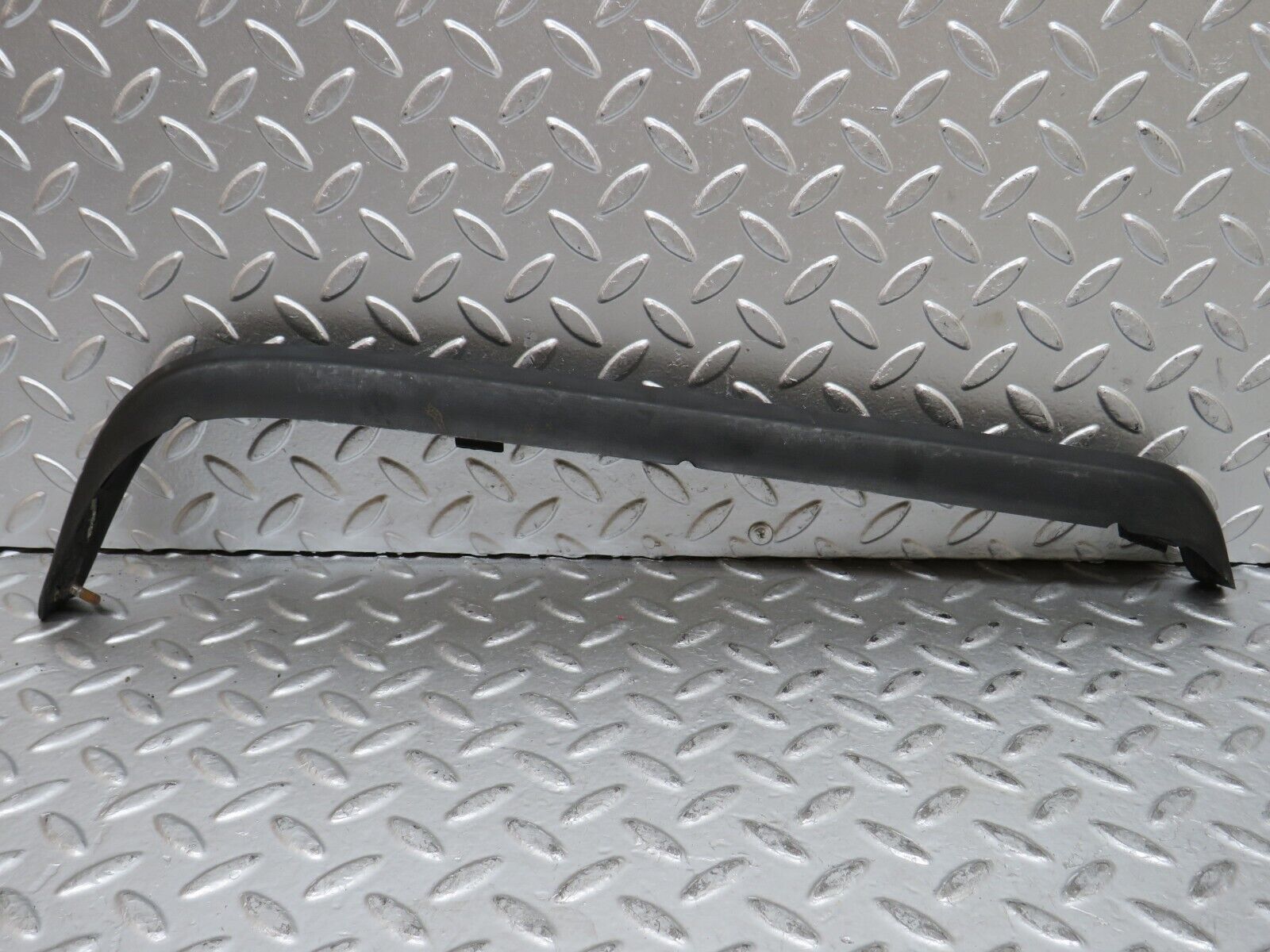 28064 Mercedes-Benz W123 280E Tail Light Moulding Trim Right Side
