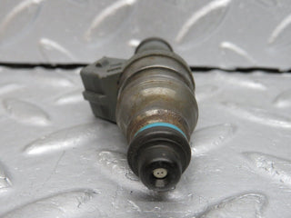 R129 SL fuel injector used OEM