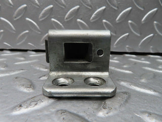 21516 Mercedes-Benz W126 300SE Door Lock Latch Right Side