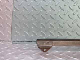 W109 front left door window glass used OEM