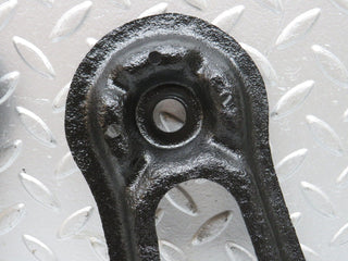 28515 Mercedes-Benz S123 Wagon Rear Suspension Axle Mounting Bracket