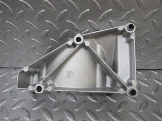 34686 Mercedes-Benz W124 260E Alternator Generator Mount Bracket 1031550435