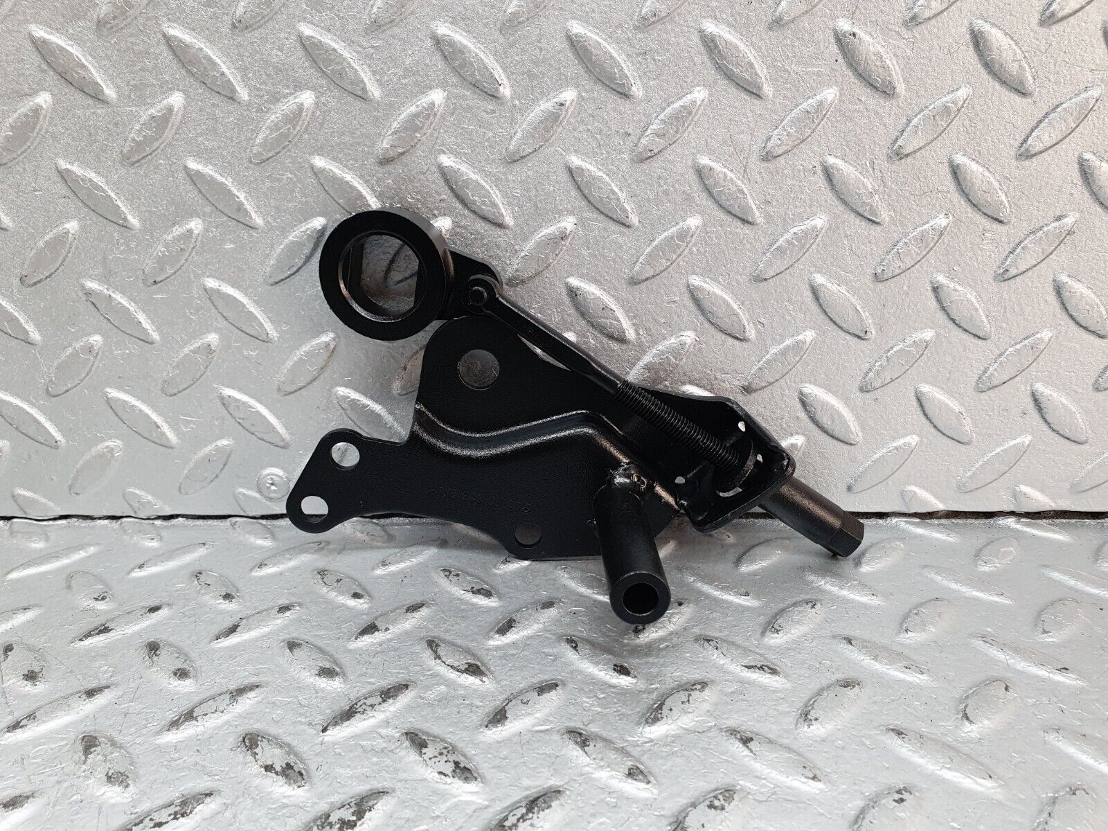 41237 Mercedes-Benz W126 300SE Belt Tensioner 1032000640